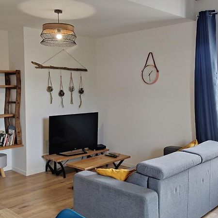 Appartement Duplex Dans Une Ancienne Usine Beaupreau-en-Mauges Luaran gambar
